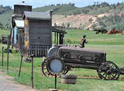 Estes Park - Centennial, WY (295 km)