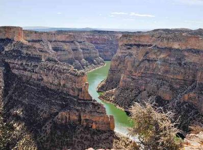 Buffalo - Bighorn Mountains & Canyon - Cody, WY (365 km)