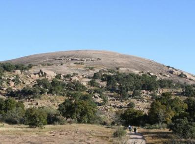 San Antonio - Texas Hill Country - Fredericksburg, TX (270 km)