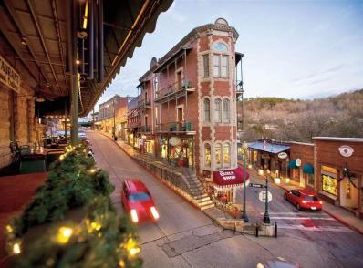 Eminence - Ozarks - Eureka Springs, AK (360 km)