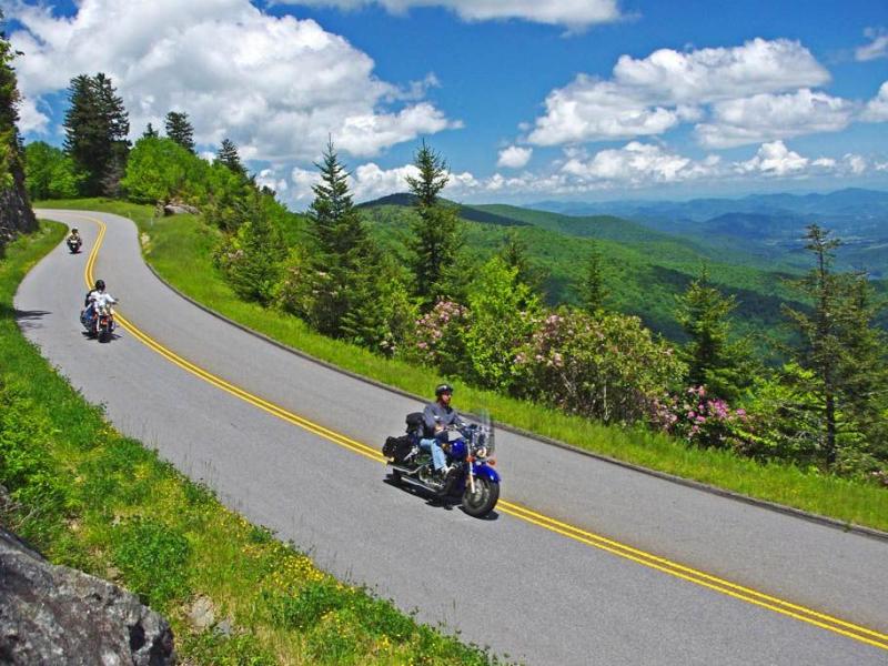 Au cœur des Blue Ridge à moto