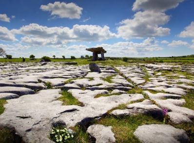 Galway - Cliffs of Moher & Burren NP - Killarney (280 km)