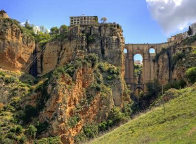 Carmona - Sierra de Grazalema - Ronda (220 km)