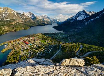 Banff - Waterton Lakes Nat'l Park, AB (380 km)