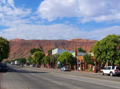 Capitol Reef NP - Goblin Valley - Moab, UT (235 km)