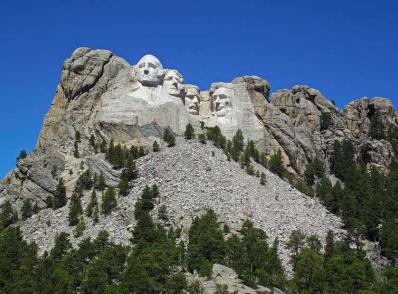 Custer - Badlands Nat'l Park, SD (215 km)