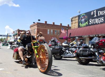 Badlands NP - Sturgis - Deadwood, SD (225 km)