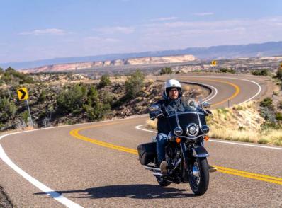 Bryce City - Scenic Byway 12 - Torrey, UT (180 km)