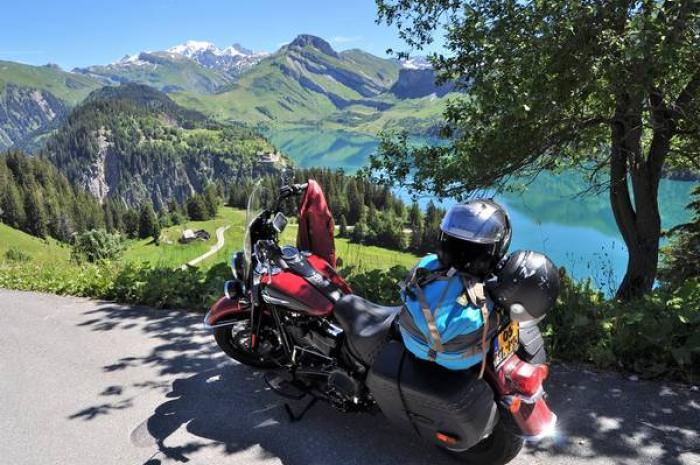 Moto 80 (2021) La Route des Grandes Alpes -27.08.2025