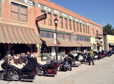 Deadwood - Devil's Tower - Buffalo, WY (405 km)