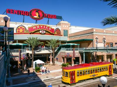 Orlando - Kennedy Space Center - Tampa, FL (440 km)